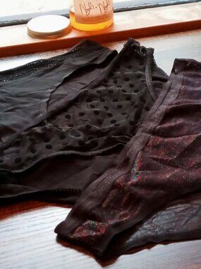 ooo la la! 3 Sexy Pairs Victoria's Secret Black Panties NWOT Excellent Condition